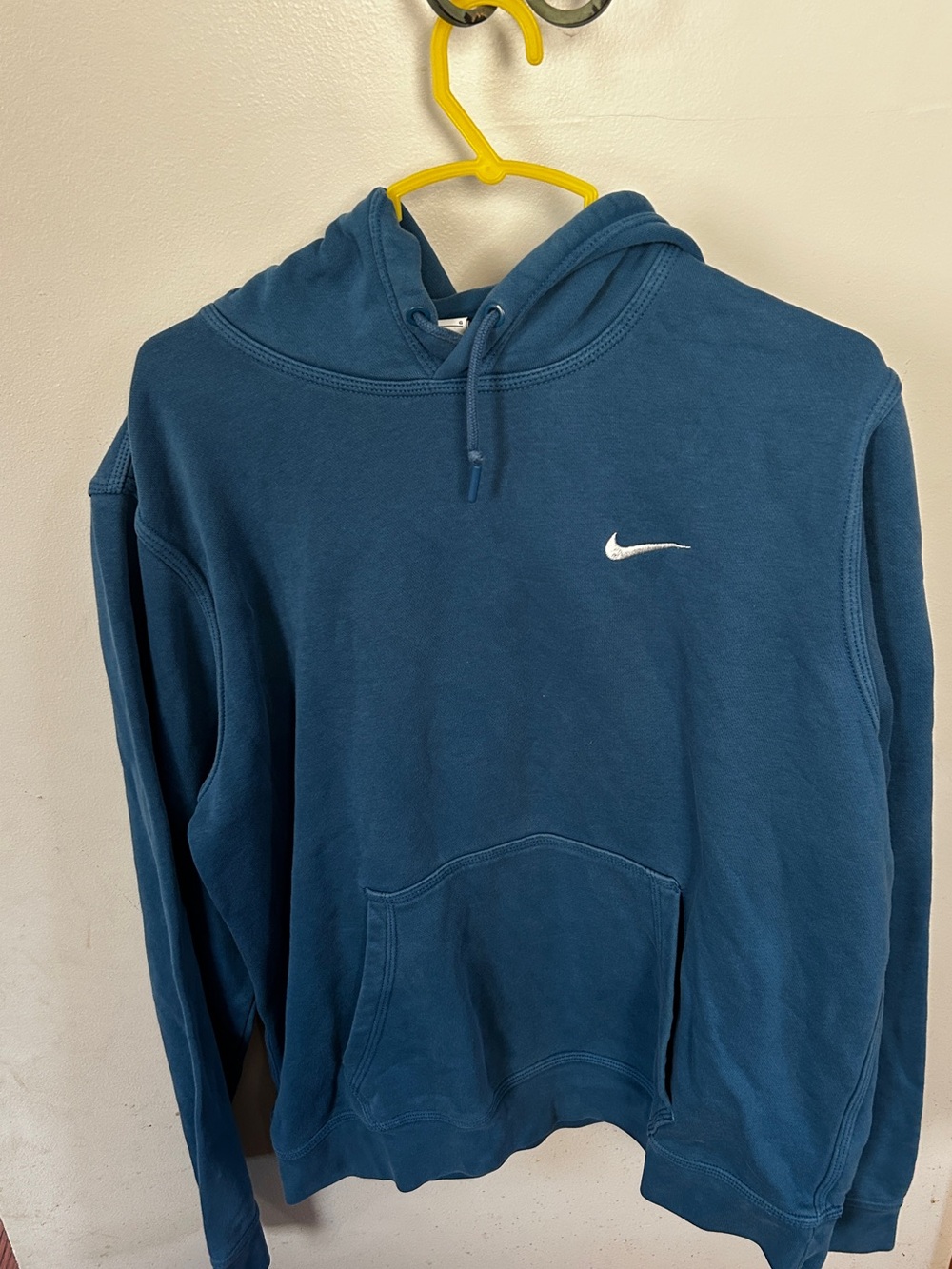 Nike Men’s Large Blue Pullover Hoodie White Swoosh Sweatshirt